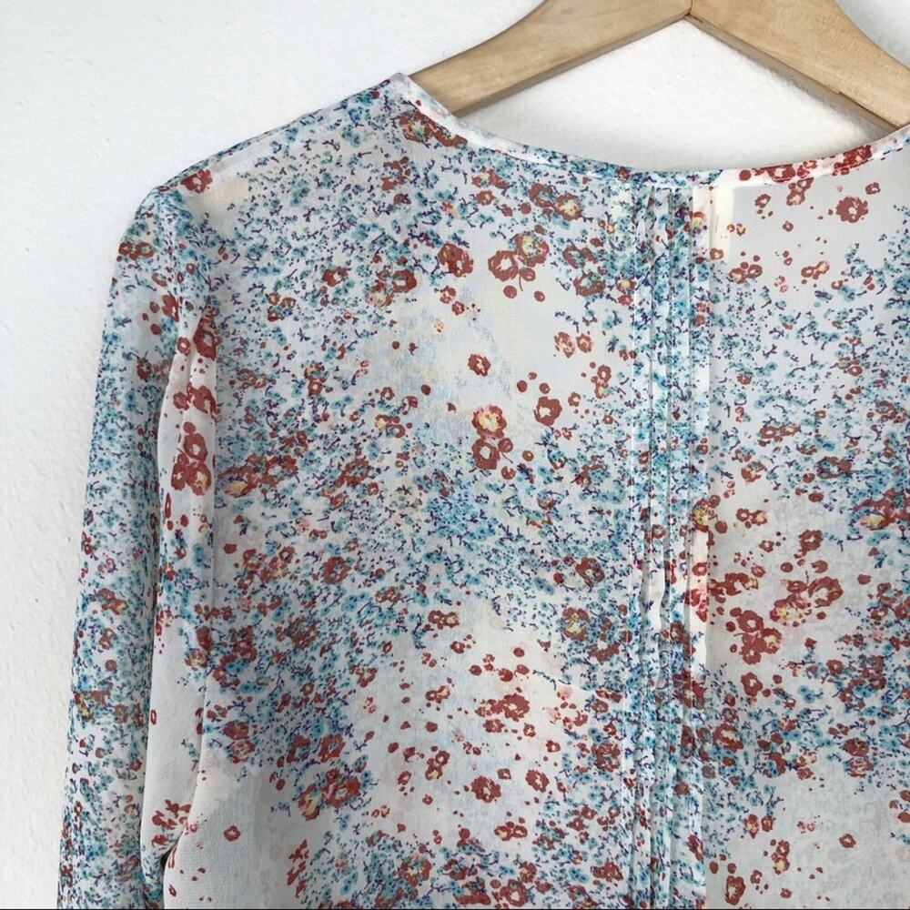 Pins & Needles Sheer Floral Blouse - Picture 7 of 8